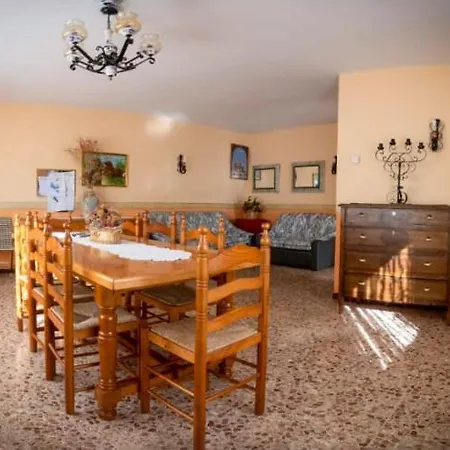 Adela בית נופש