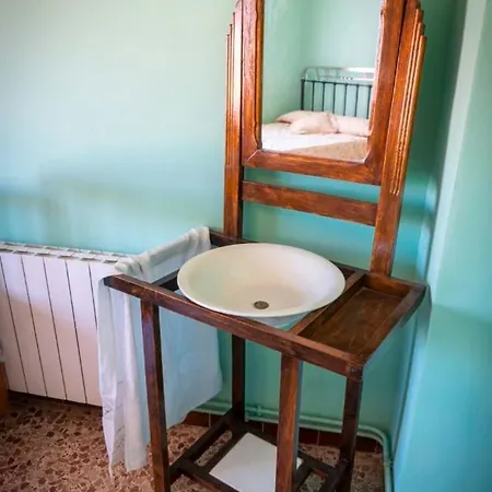 בית נופש Adela *